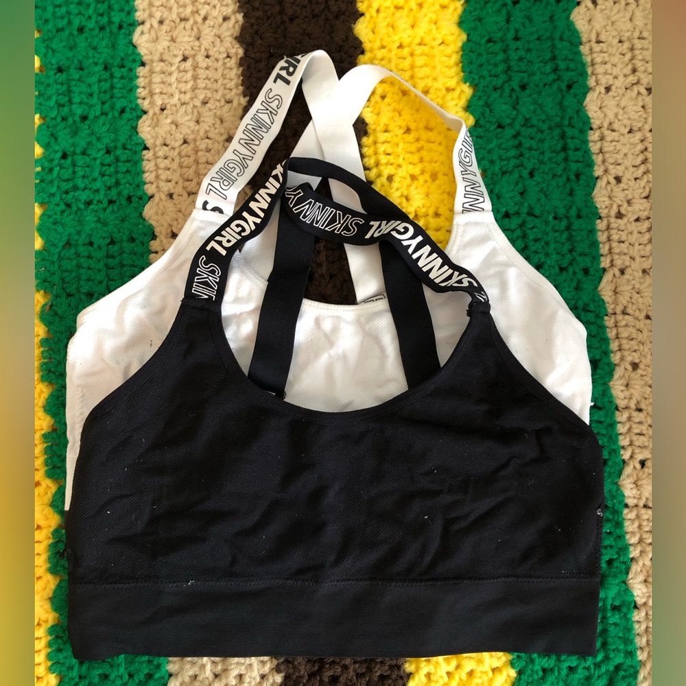 Lot of 2 skynnygirl sports bras Large